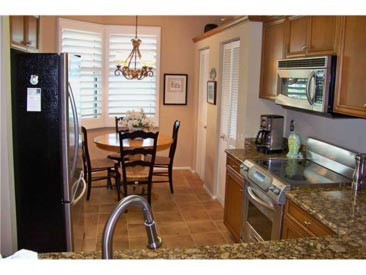 HARBOURSIDE CONDO Gallery 01