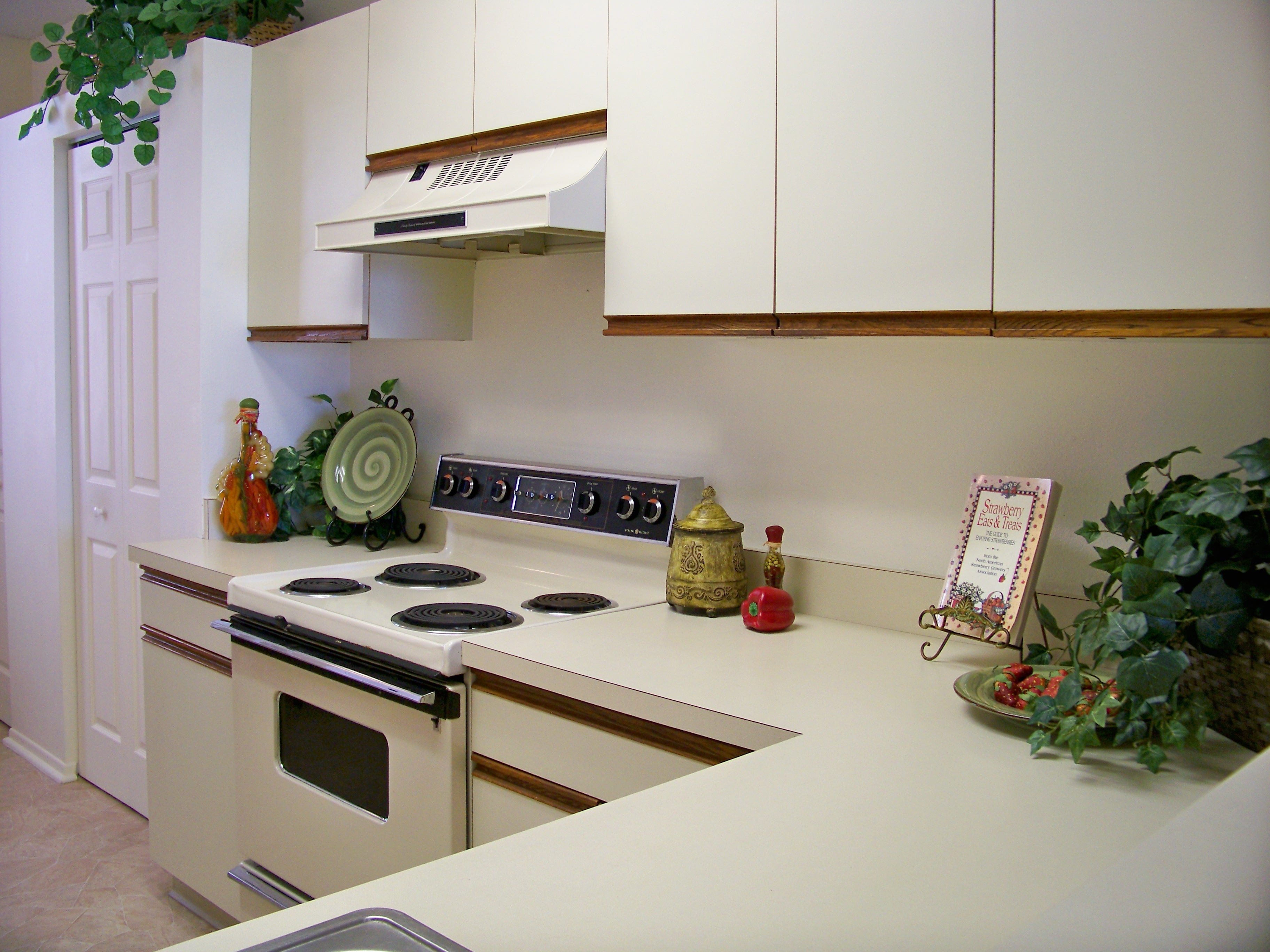 HARBOURSIDE CONDO Gallery 01