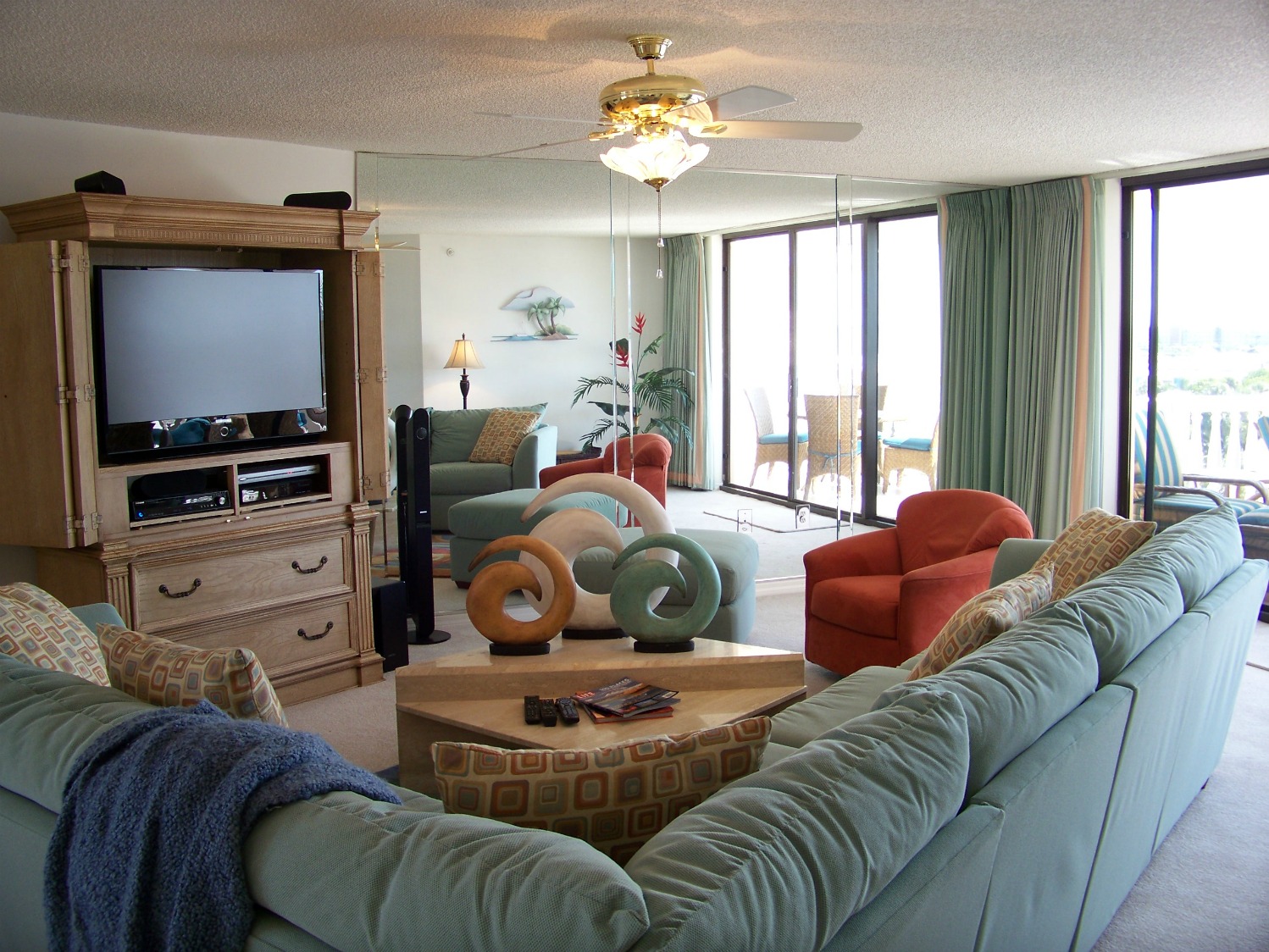 Silver Sands Beach & Racquet Club Gallery 03