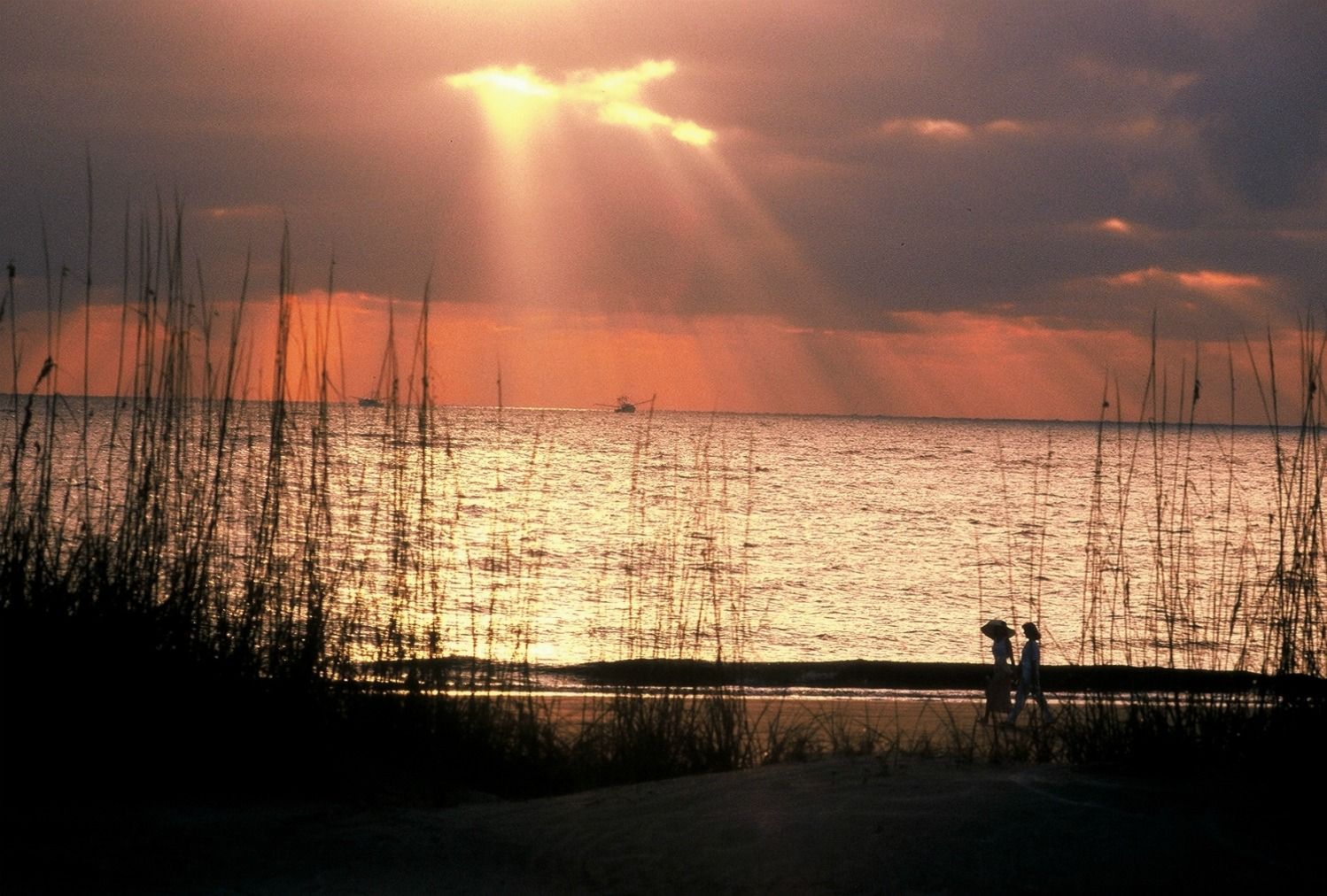 Silver Sands Beach & Racquet Club Gallery 04