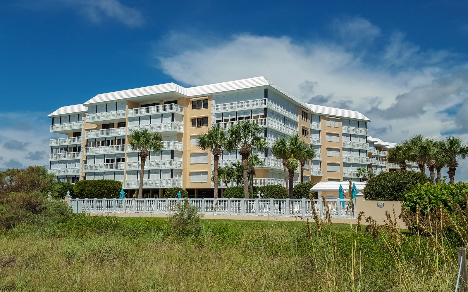 Silver Sands Beach & Racquet Club Gallery 22