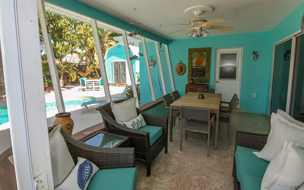 Paradise Island Gallery