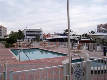 REDINGTON SHORES YACHT & TENNIS CLUB Gallery 09