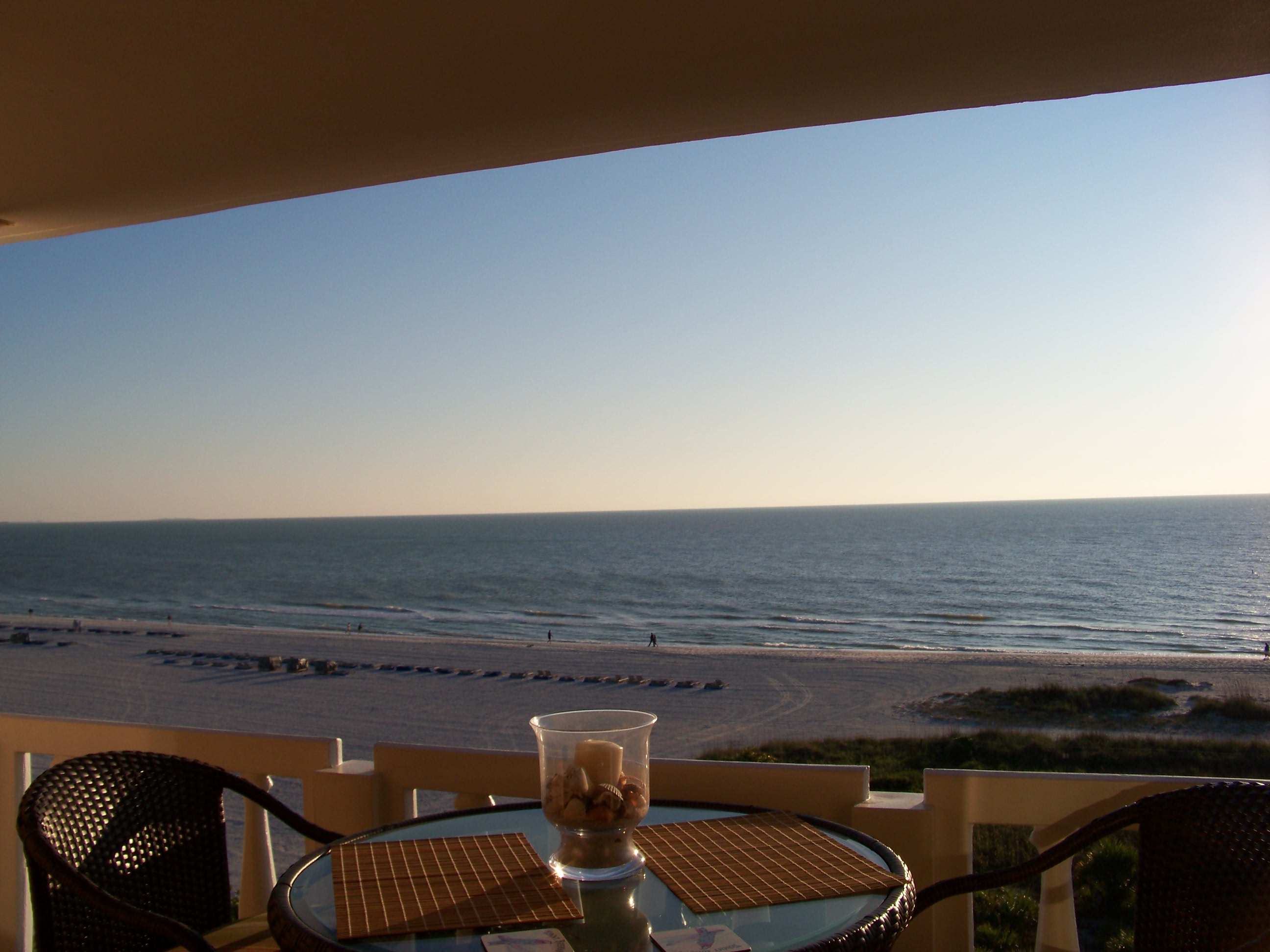 SILVER SANDS Gallery 01