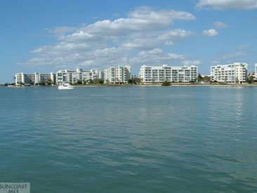 HARBOURSIDE Gallery 01