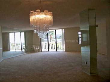 SILVER SANDS Gallery 02