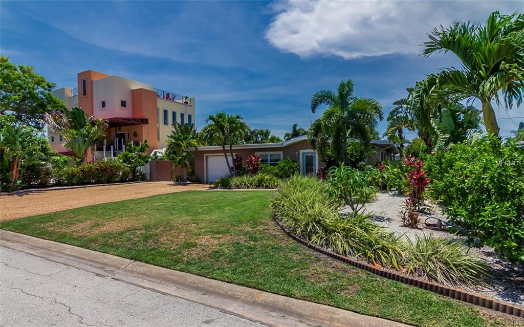 Paradise Island Gallery 01