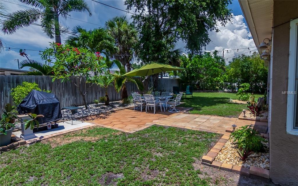 Paradise Island Gallery 02