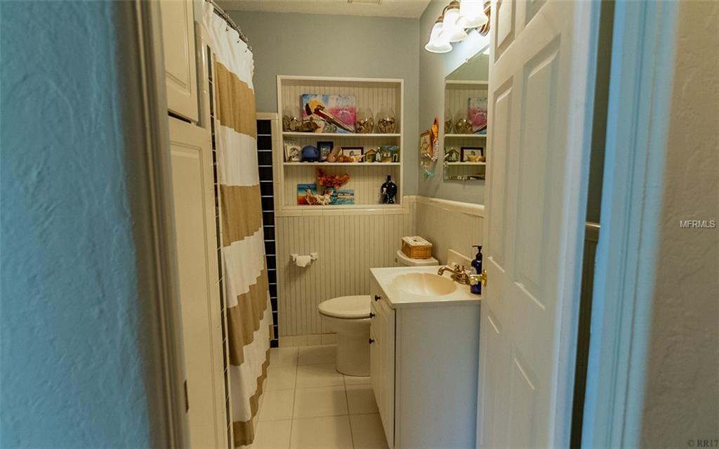 Paradise Island Gallery 18