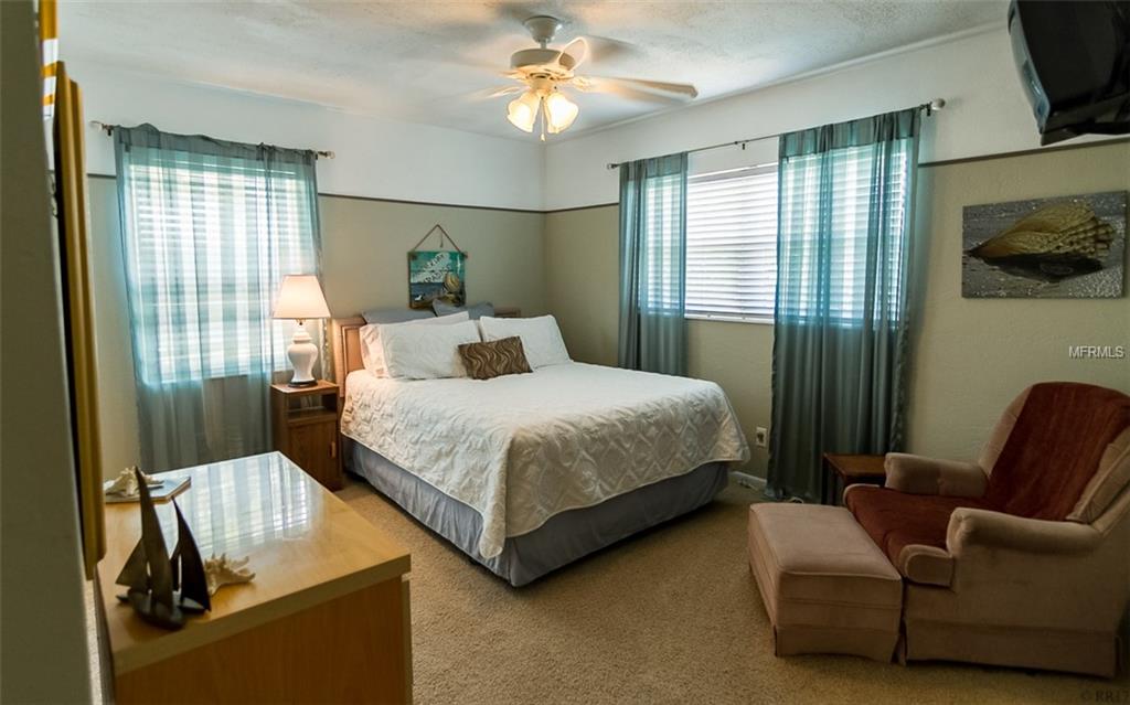 Paradise Island Gallery 19