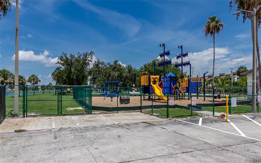 Paradise Island Gallery 22